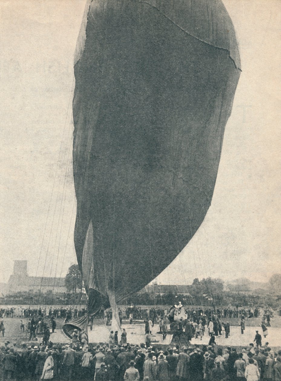 Do wejścia profesora Piccardsa potrzebny był ogromny balon, c1936, c1937 autorstwa Unbekannt