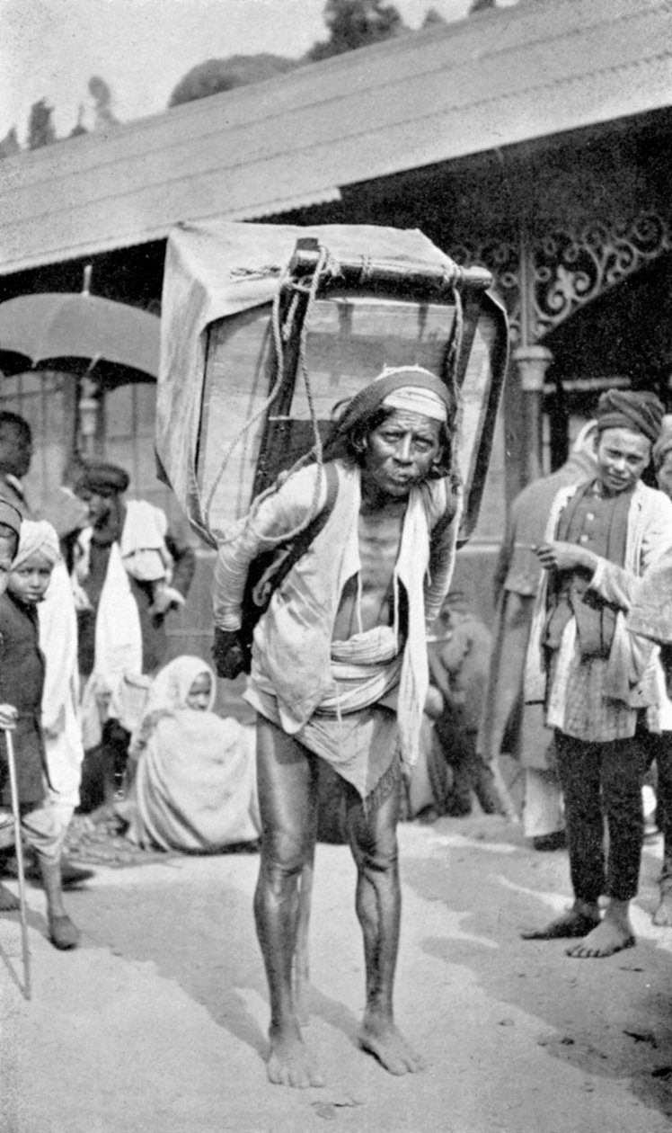 Robotnik niosący herbatę, Darjeeling, Zachodni Bengal, Indie, ok. 1910 r. autorstwa Unbekannt