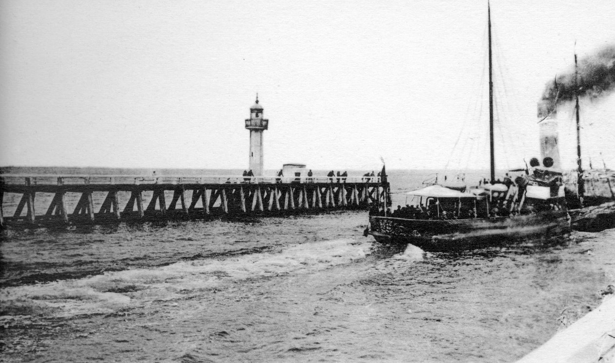 Parowiec wypływający z Trouville do Le Havre we Francji, ok. 1920 r. autorstwa Unbekannt