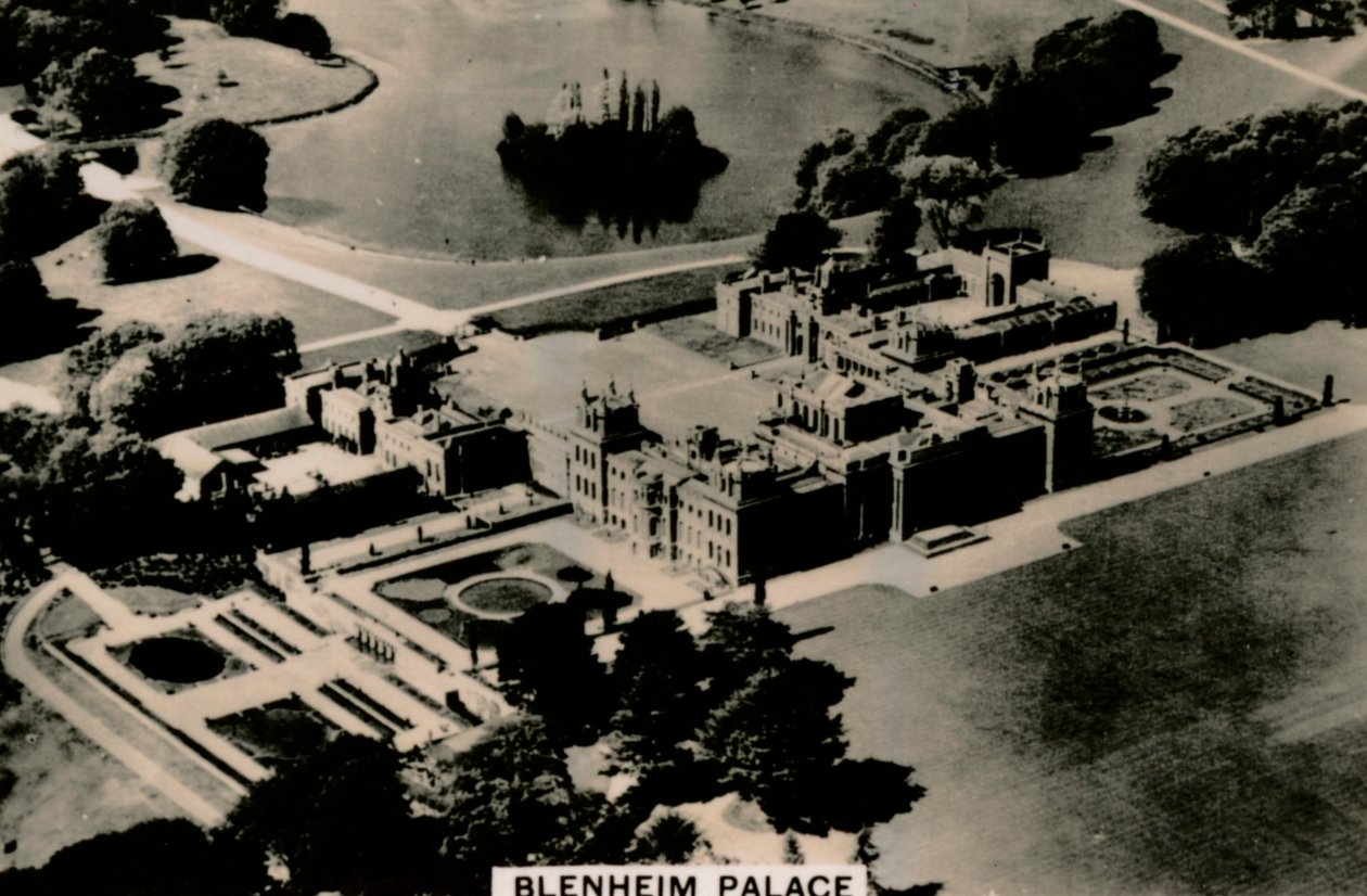 Widok z lotu ptaka na Pałac Blenheim, 1939 autorstwa Unbekannt