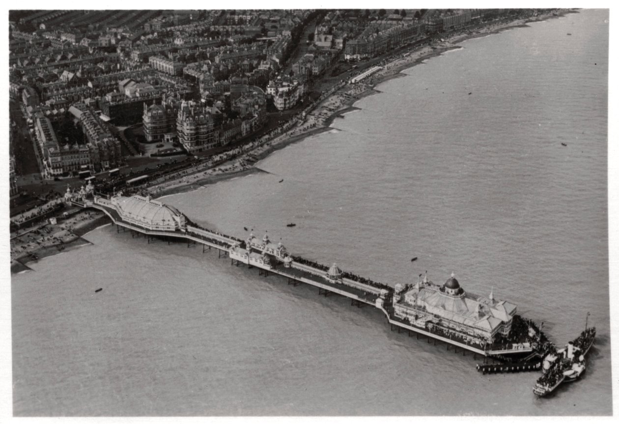 Widok z lotu ptaka na Eastbourne, Sussex, z Zeppelina, 1931 1933 autorstwa Unbekannt