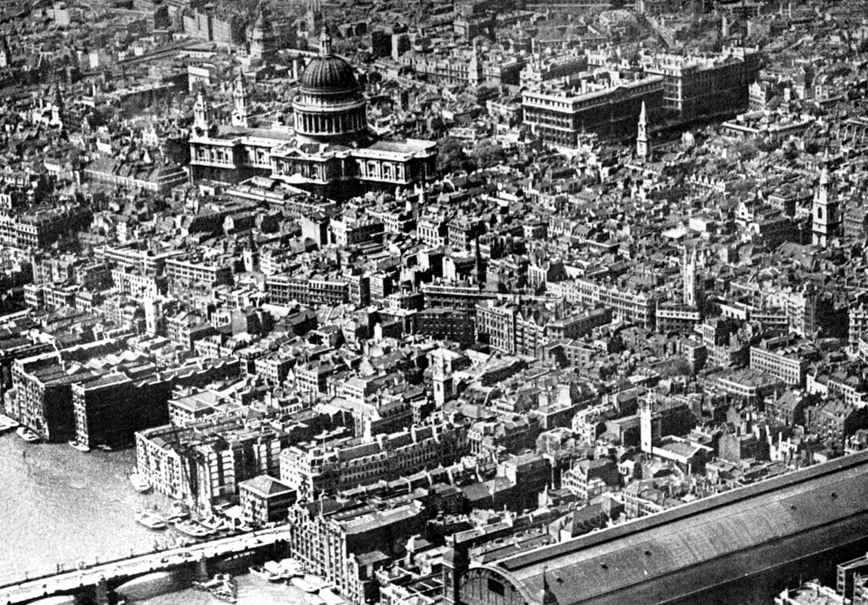 Widok z lotu ptaka na Londyn, ukazujący katedrę św. Pawła, 1926 r. autorstwa Unbekannt