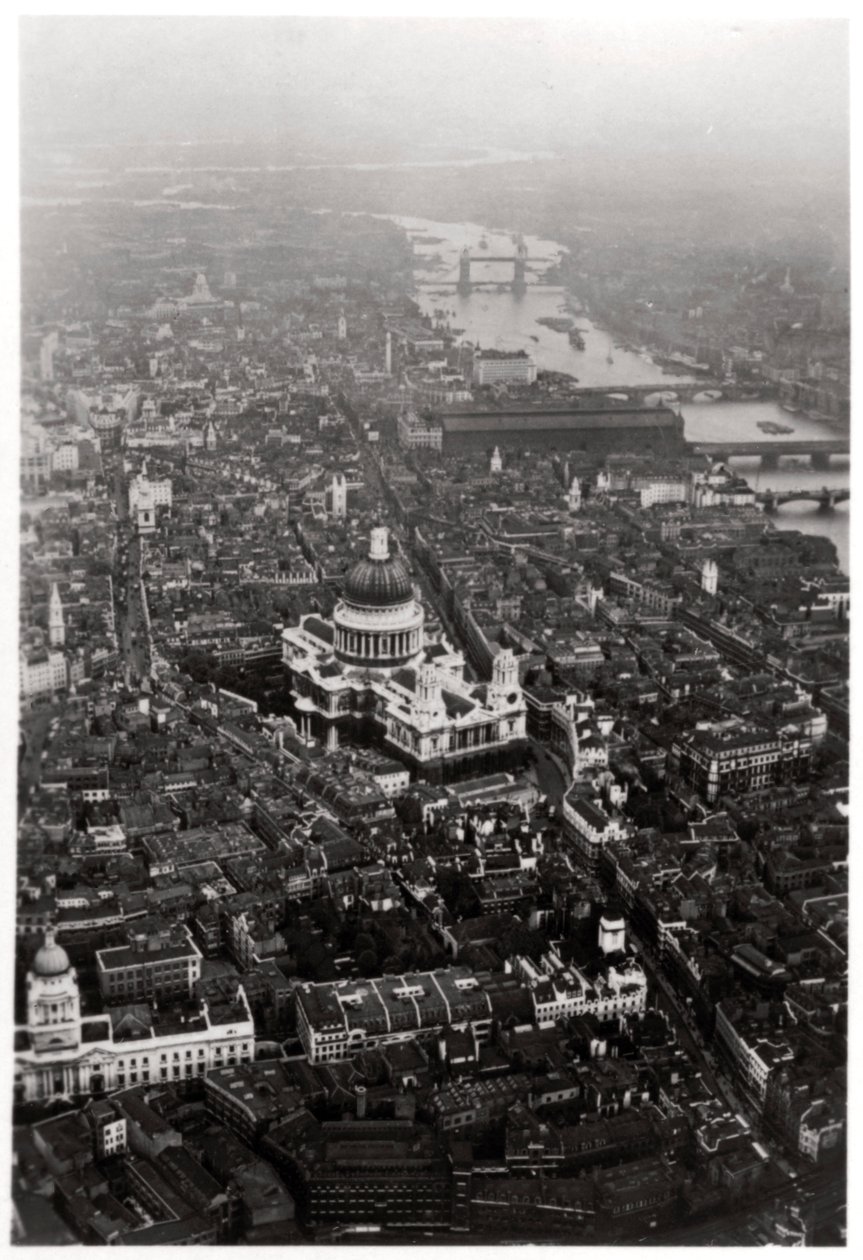 Widok z lotu ptaka na katedrę św. Pawła w Londynie z Zeppelina, 1931 1933 autorstwa Unbekannt
