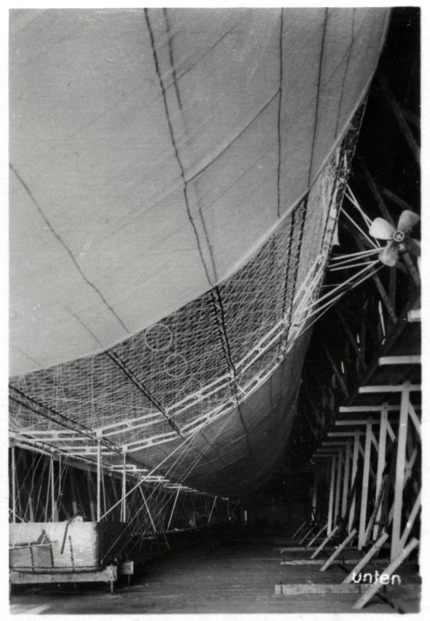 Sterowiec LZ1 Graf Zeppelin w budowie, 1899 1933 autorstwa Unbekannt