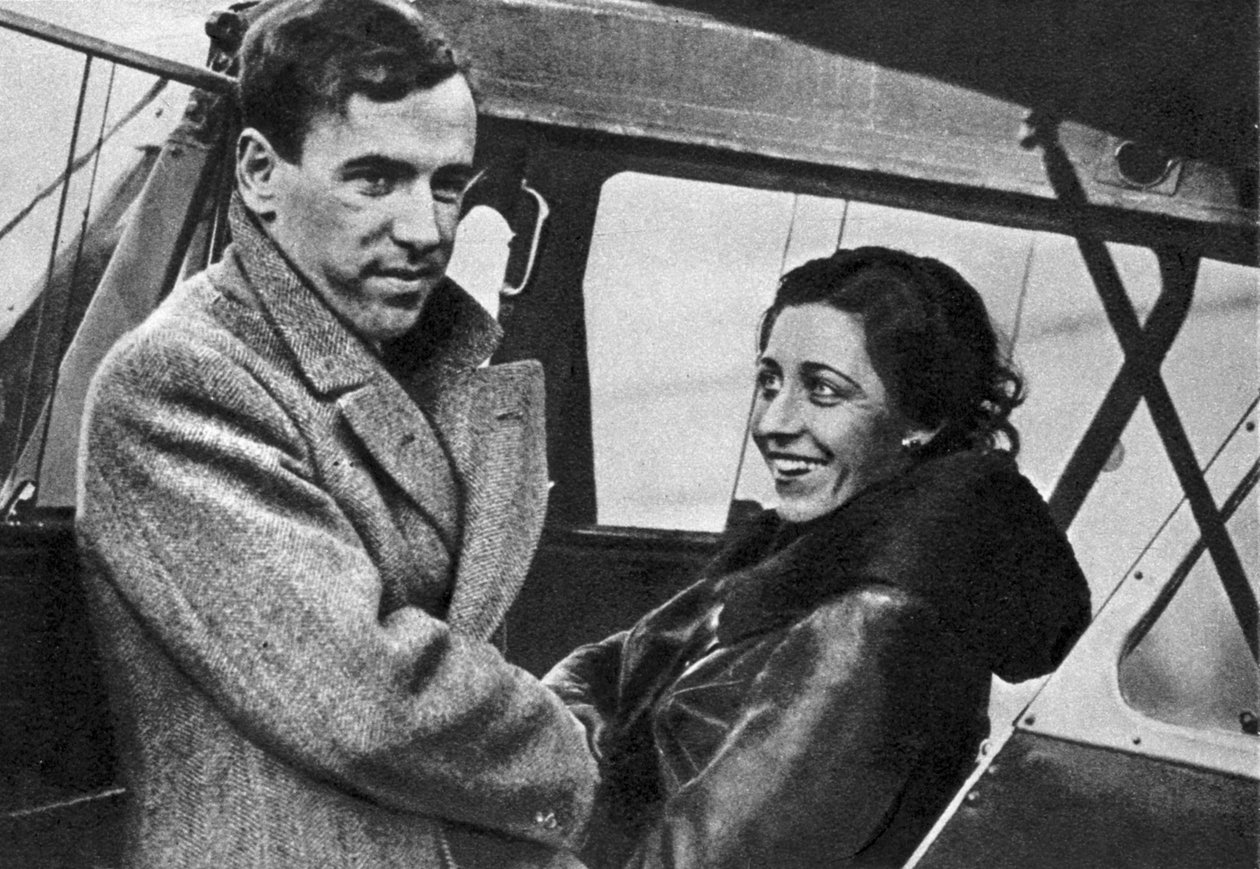 Amy Johnson, brytyjska lotniczka, wyrusza do Kapsztadu, 1932. autorstwa Unbekannt