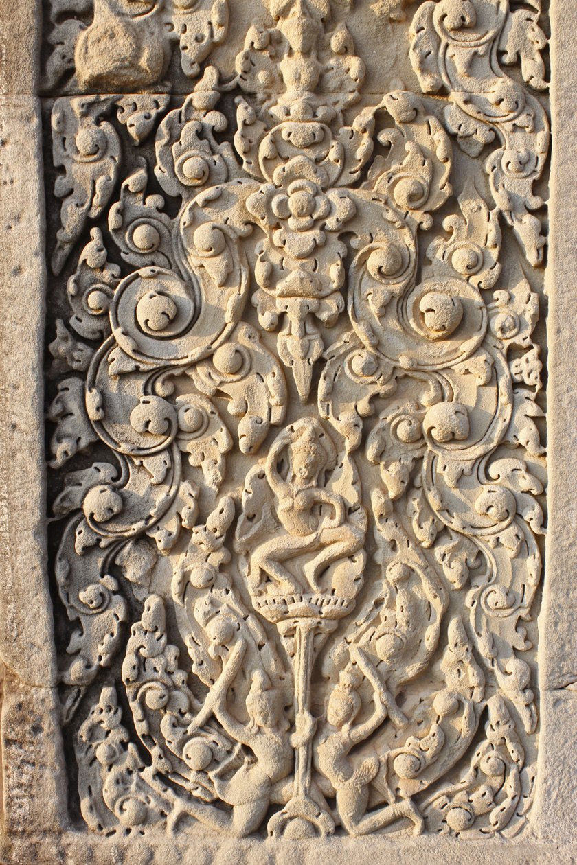Angkor Wat, wyrzeźbiony detal na WallFlowers, Siem Reap, Kambodża autorstwa Unbekannt