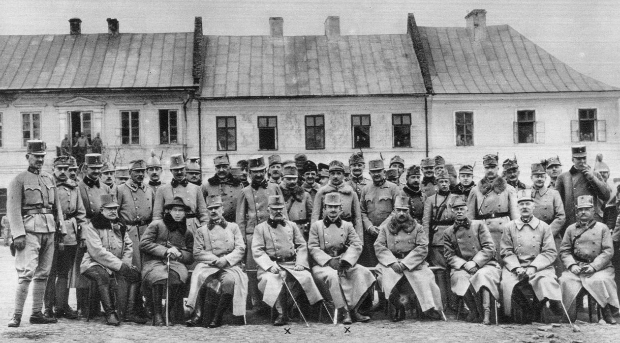 Arcyksiążęta Fryderyk i Karol Austrii z oficerami, I wojna światowa, 1915 autorstwa Unbekannt