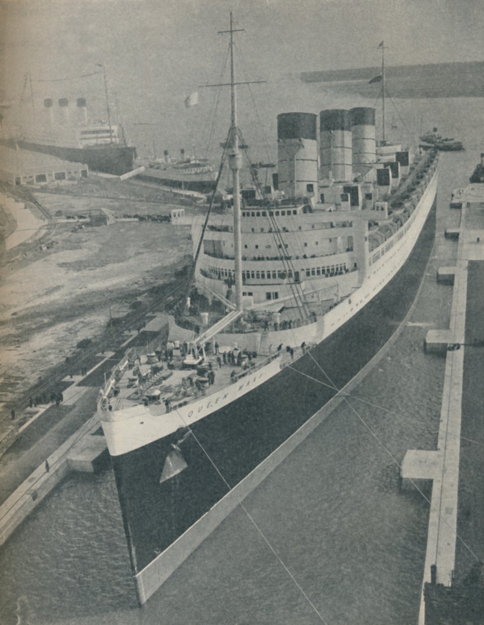 Przybycie liniowca RMS Cunard White Star Queen Mary do Graving Dock, 1936 r autorstwa Unbekannt