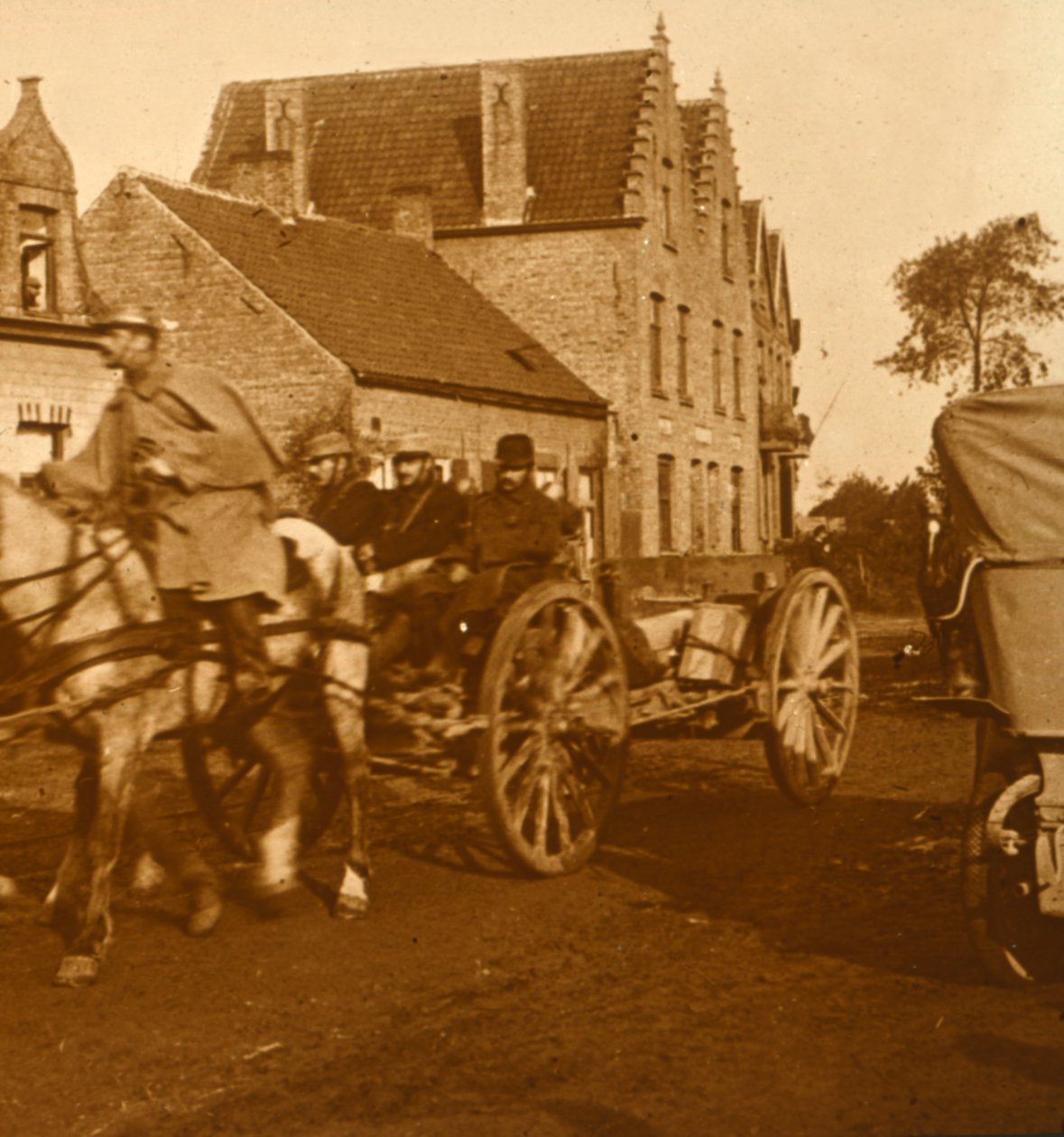 Artyleria w górę linii, c1914-c1918 autorstwa Unbekannt