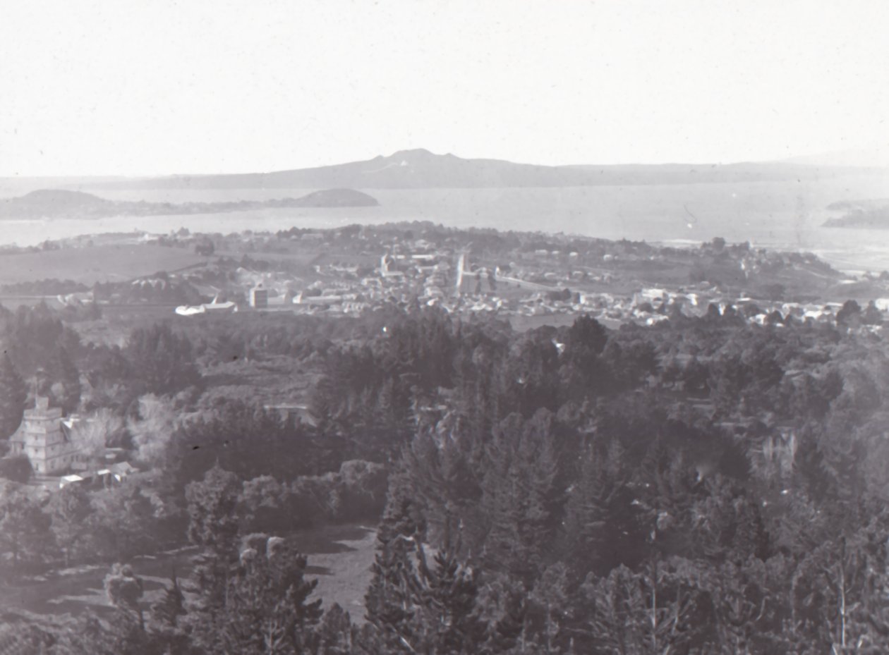 Auckland, z Mount Eden, koniec XIX-początek XX wieku. autorstwa Unbekannt