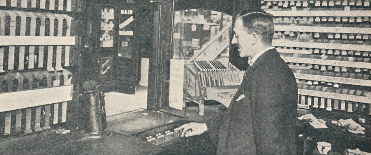 Automaty biletowe i rozmieniarki w Westminster, 1926 autorstwa Unbekannt