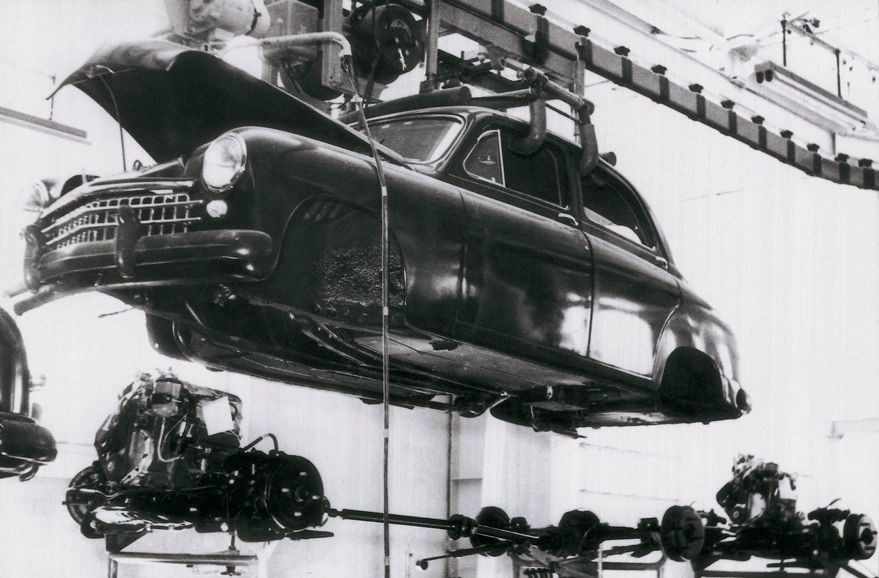 Branża motoryzacyjna hiszpańskiej marki Seat w Barcelonie, 02.06.1953 (zdjęcie czarno-białe) autorstwa Unbekannt