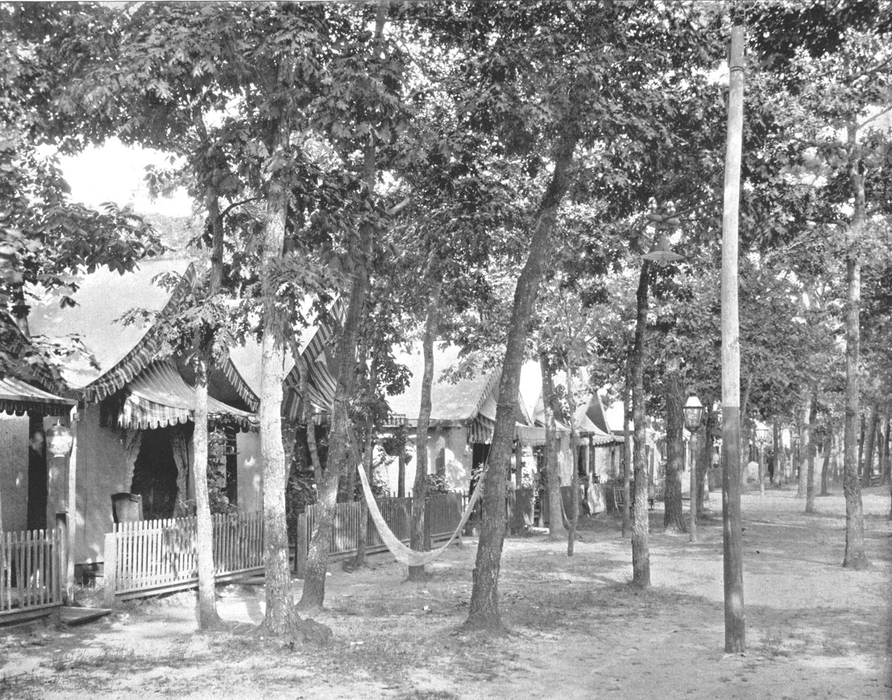 Aleja namiotów, Ocean Grove, New Jersey, USA, ok. 1900. autorstwa Unbekannt