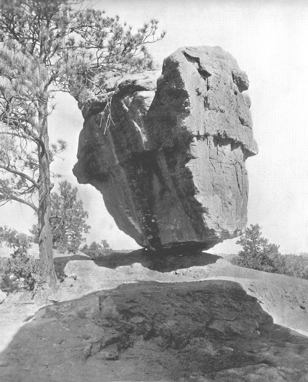 Balanced Rock, Garden of the Gods, Kolorado, USA, ok. 1900. autorstwa Unbekannt