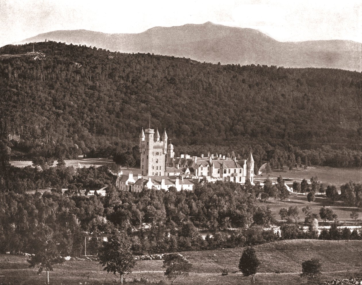Zamek Balmoral, Aberdeenshire, Szkocja, 1894. autorstwa Unbekannt