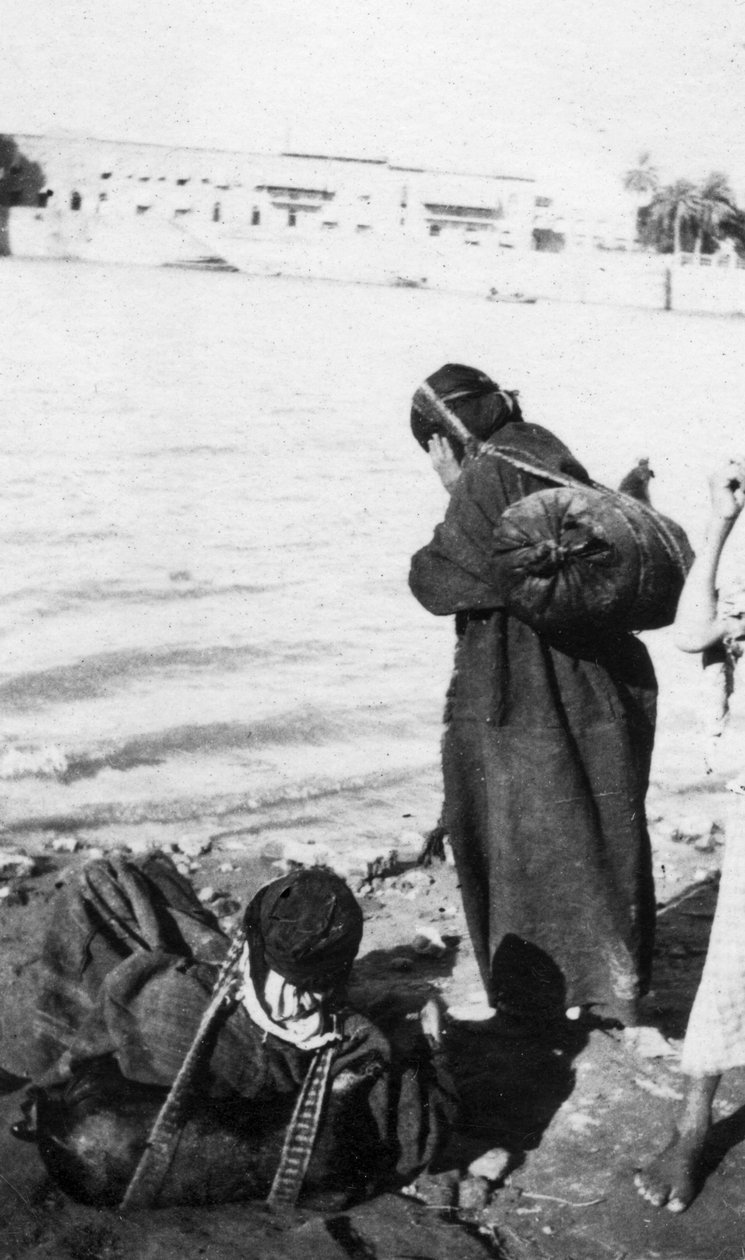Bhistis czyli nosiciele wody, Basra, Irak, 1917-1919 autorstwa Unbekannt