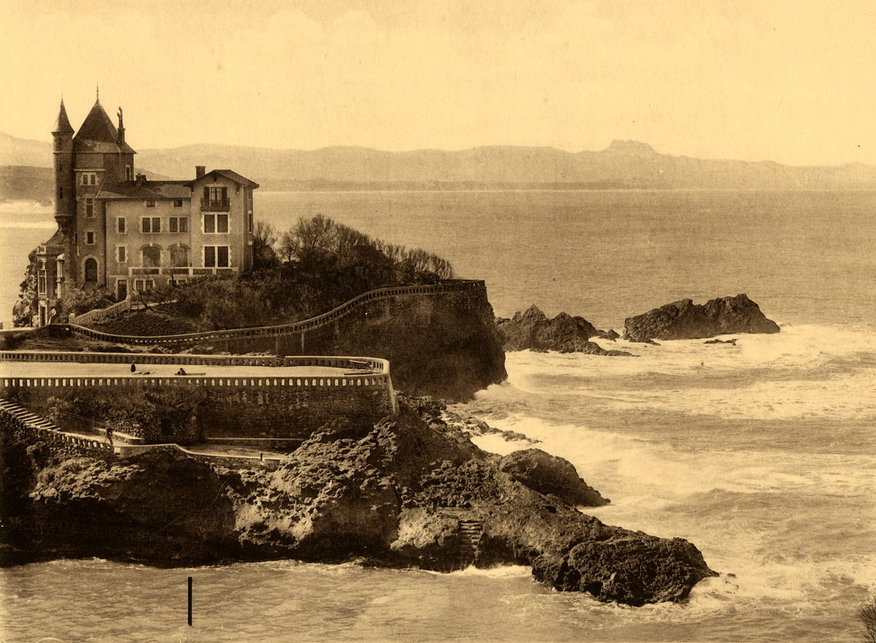 Biarritz - Willa Belza i Łańcuch Pirenejów, ok. 1930. autorstwa Unbekannt