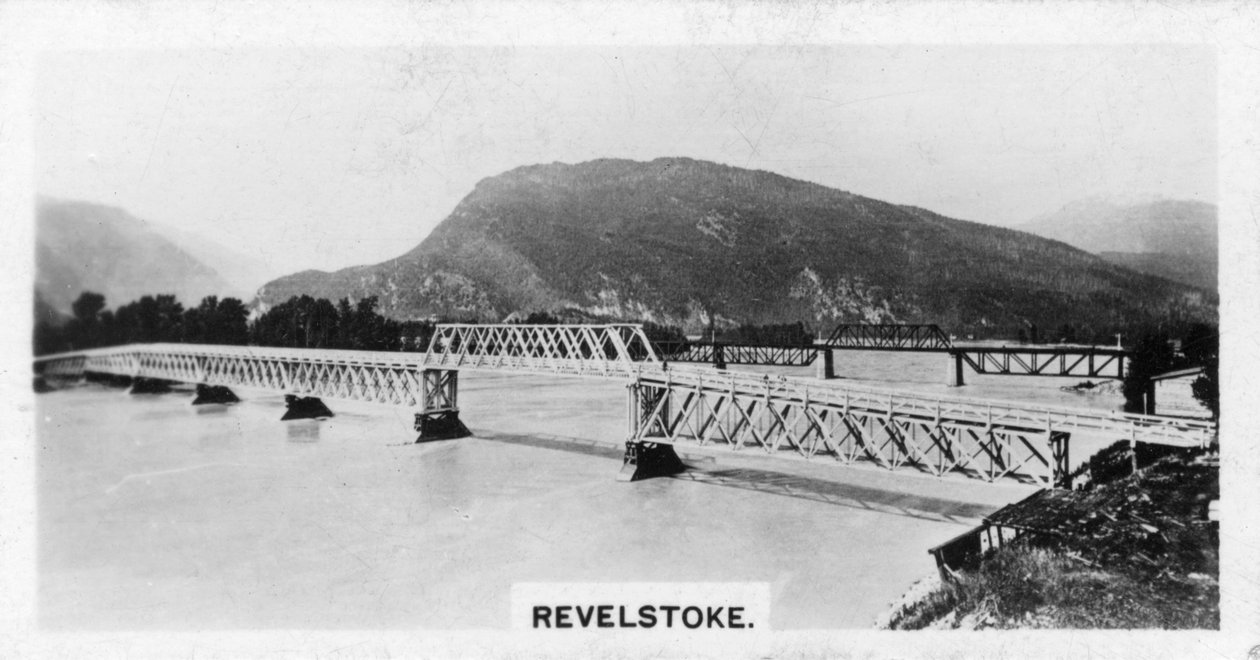 Most na rzece Columbia, Revelstoke, Kolumbia Brytyjska, Kanada, ok. 1920 r. autorstwa Unbekannt