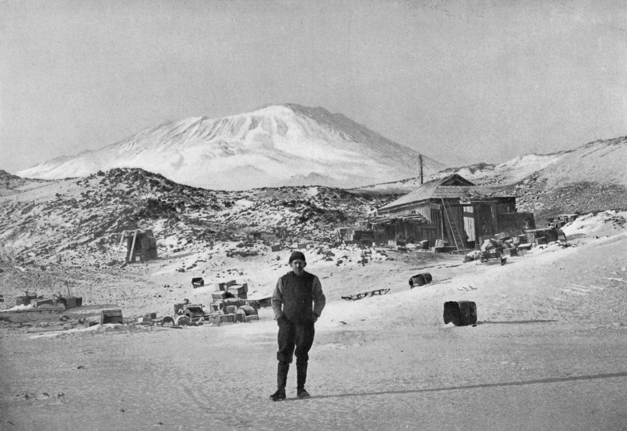 Brytyjski odkrywca Ernest Shackleton w obozie bazowym Cape Royds, Antarktyda, 1908 autorstwa Unbekannt
