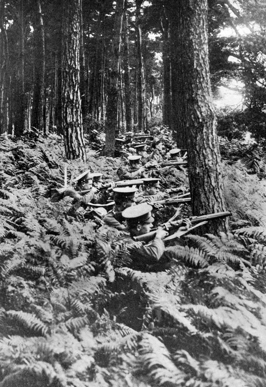 Brytyjska piechota w lesie, I wojna światowa, 1914-1918, ok. 1920 autorstwa Unbekannt