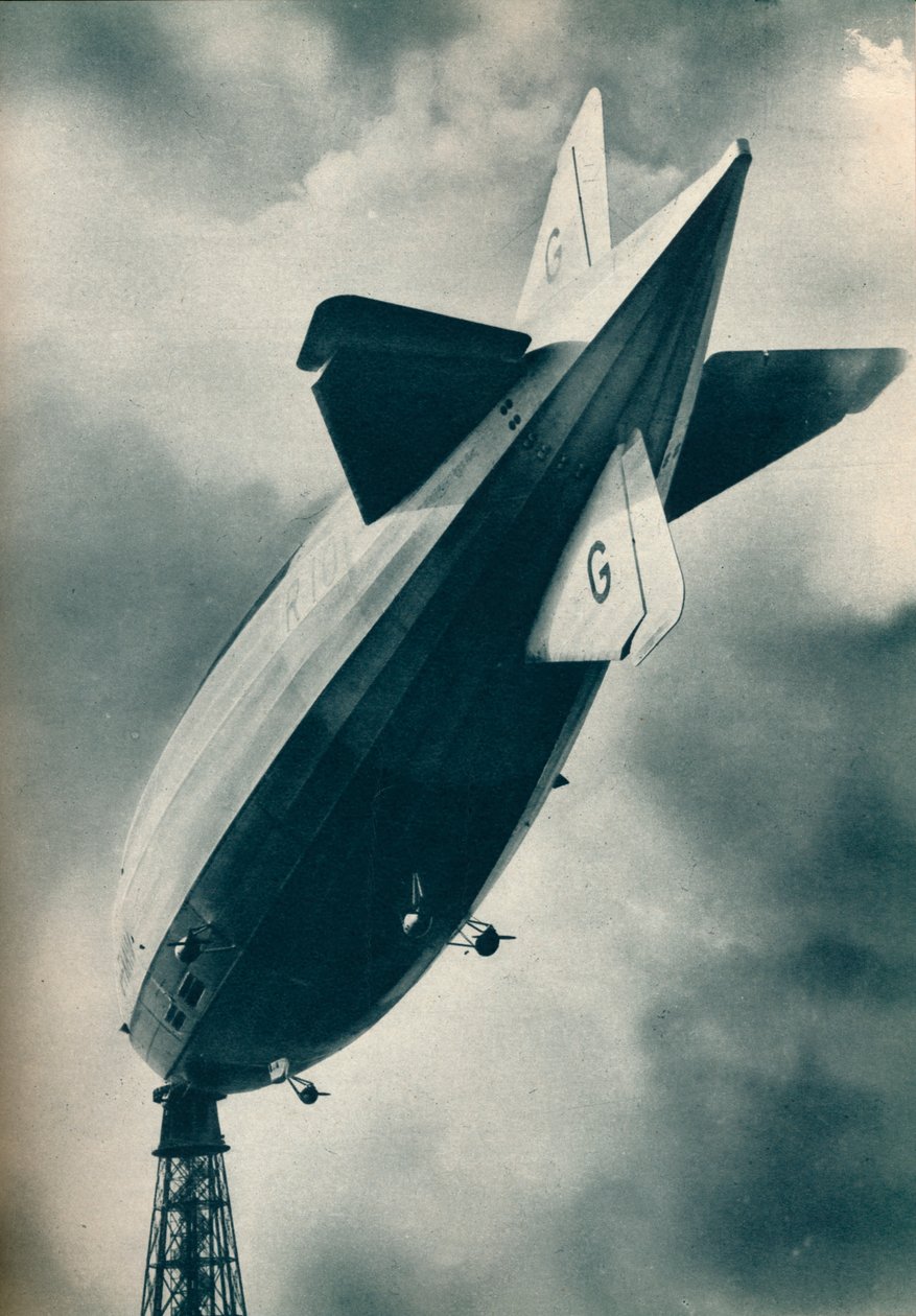 Brytyjski sztywny sterowiec R101 lecący na maszcie cumowniczym w Cardington, Bedfordshire, c1929 c1937 autorstwa Unbekannt