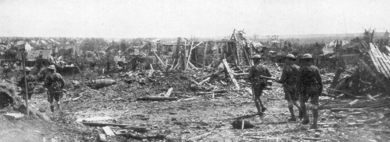 Brytyjscy żołnierze badający ruiny Albert, Somme, Francja, 22 sierpnia 1918 r. autorstwa Unbekannt