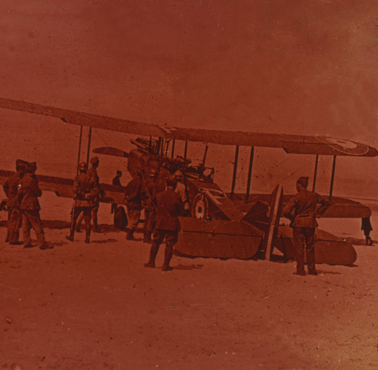 Zepsuty samolot brytyjski, c1914-c1918. autorstwa Unbekannt