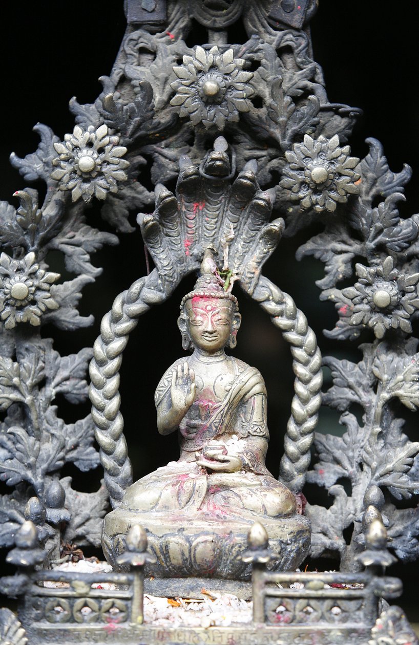 Budda w Złotej świątyni, Patan, Nepal autorstwa Unbekannt