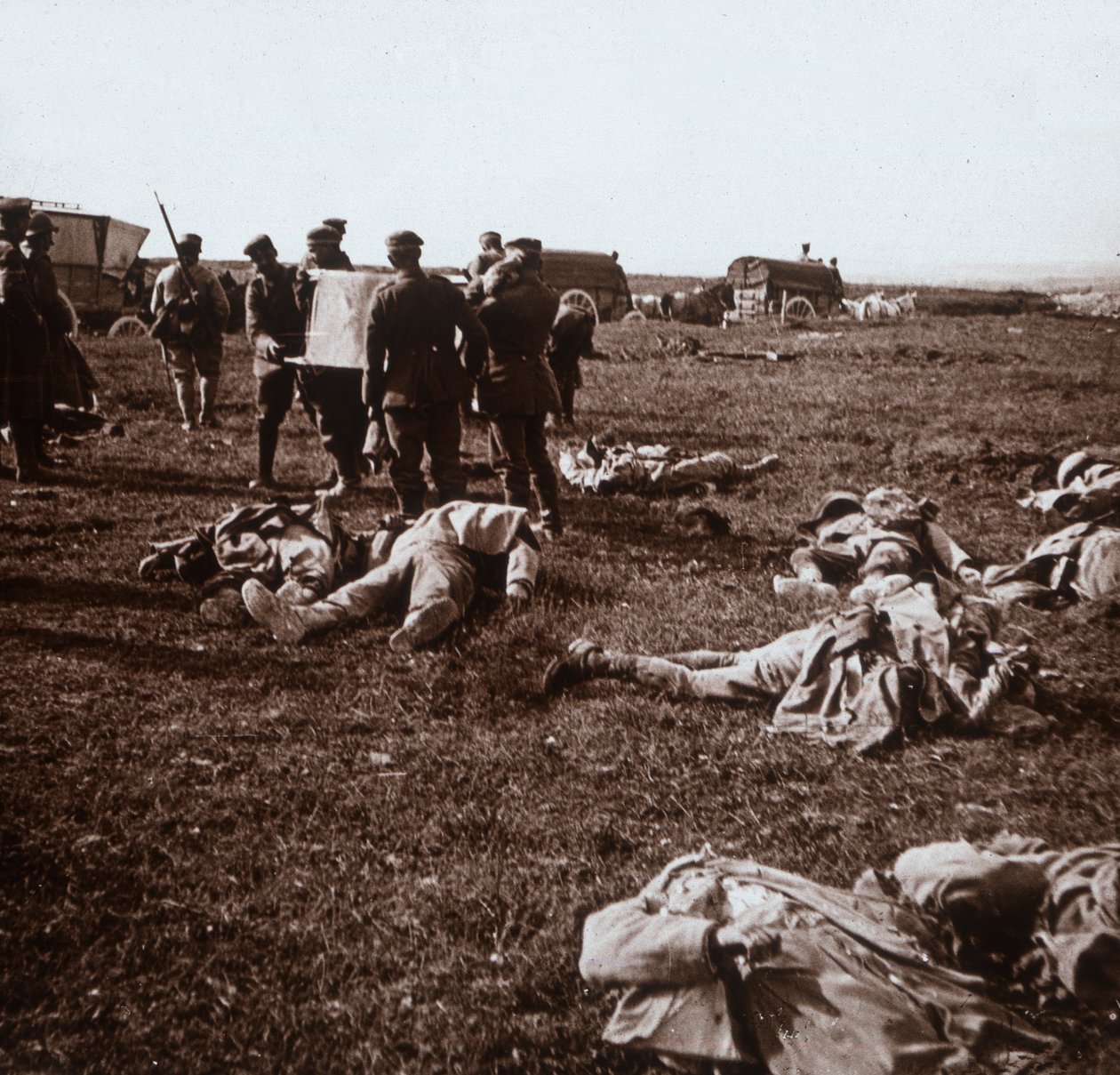 Zakopywanie ciał, Sainte-Marie-à-Py, północna Francja, c1914-c1918 autorstwa Unbekannt