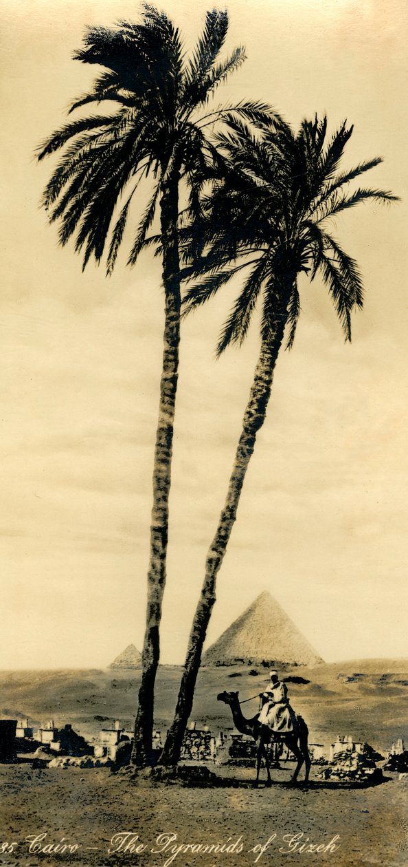 Kair - Piramidy w Girzeh, c1918-c1939. autorstwa Unbekannt