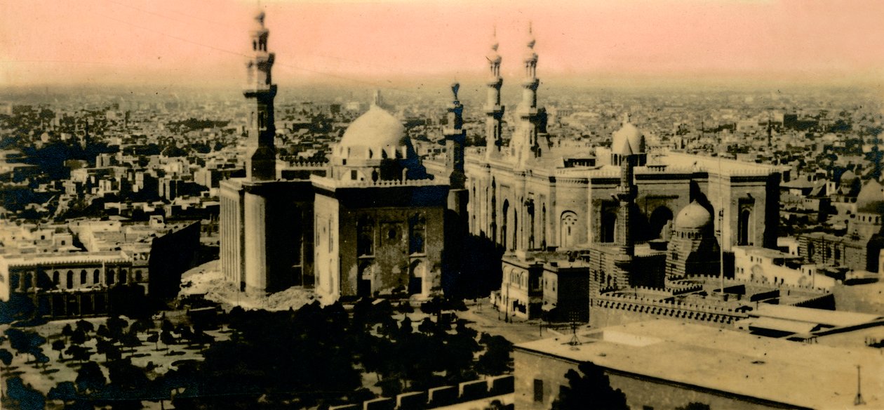 Kair: Widok ogólny i Meczet Sułtana Hassana, c1918-c1939. autorstwa Unbekannt