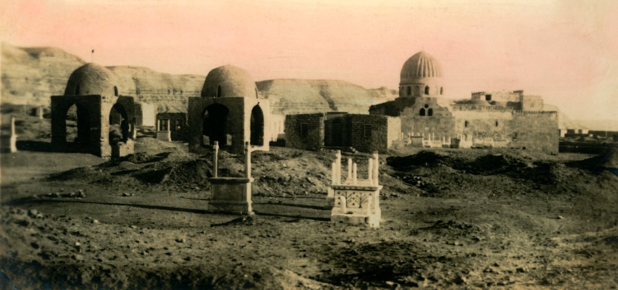 Kair: Grobowce Khalifa, c1918-c1939. autorstwa Unbekannt