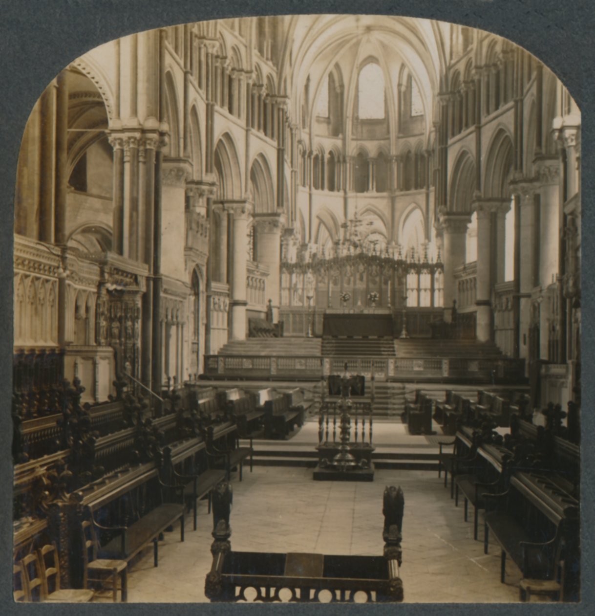 Katedra w Canterbury - widok wnętrza, Canterbury, Anglia, c1910. autorstwa Unbekannt
