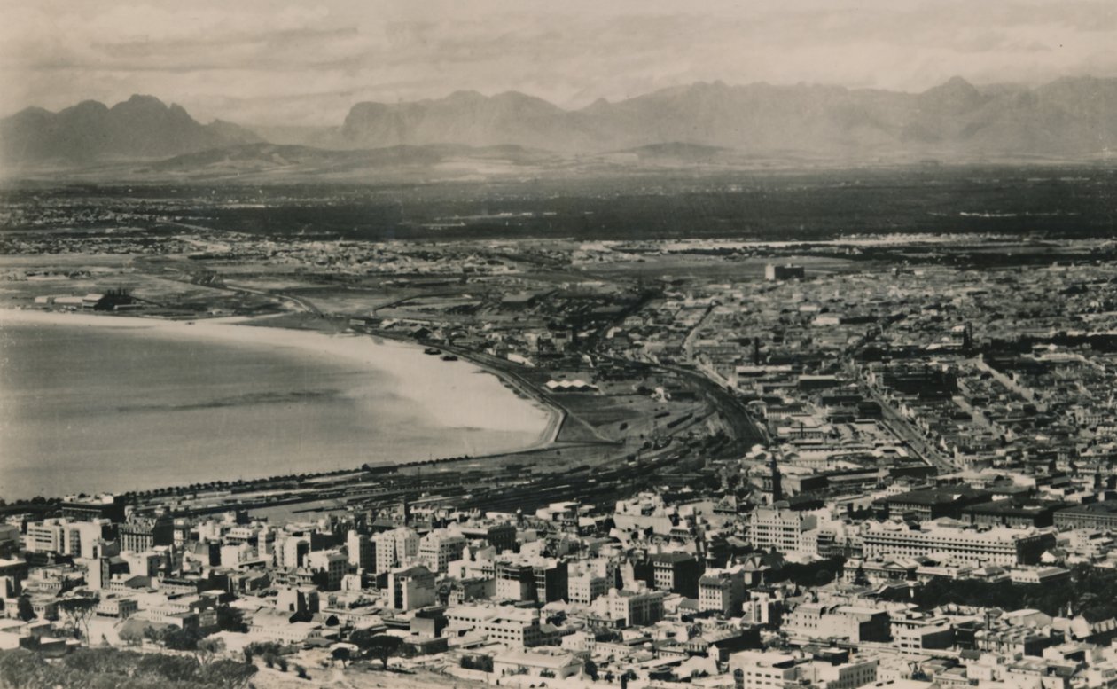 Cape Town - Table Bay z górami Stellenbosch i Hottentots Holland, Republika Południowej Afryki. autorstwa Unbekannt