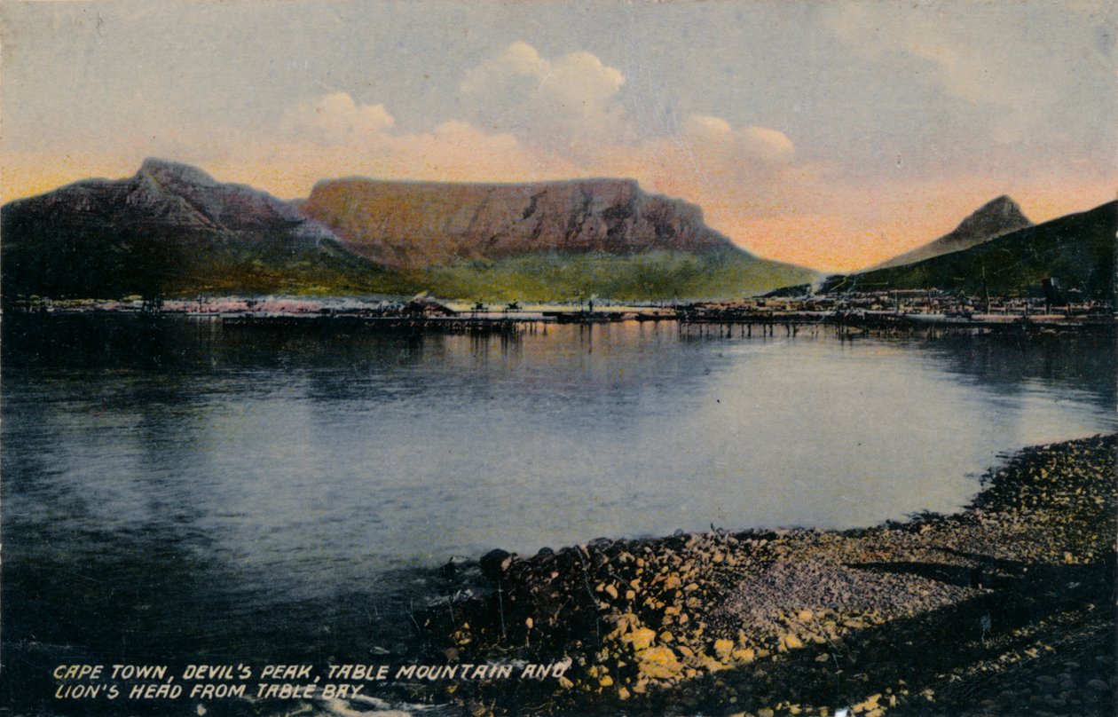 Kapsztad, Devils Peak, Table Mountain i Lions Head z Table Bay, c1900 autorstwa Unbekannt