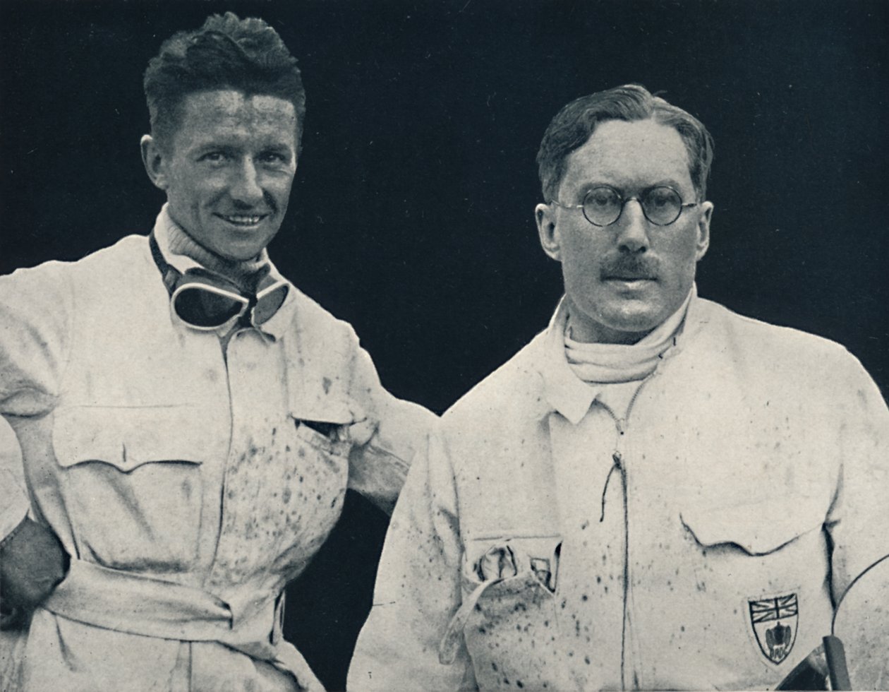 Kapitan G.E.T. Eyston i asystent, 1937 autorstwa Unbekannt