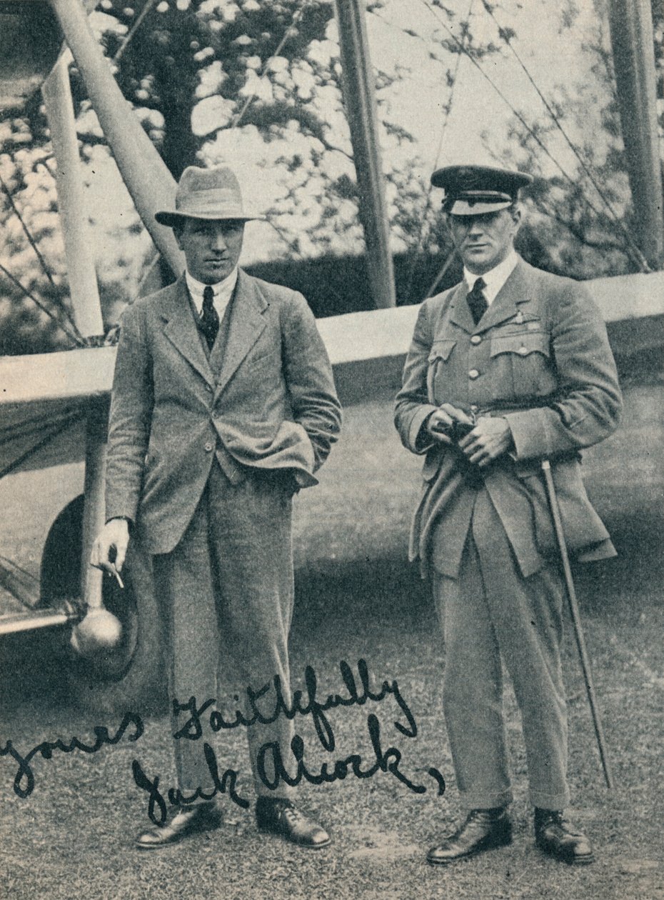 Kapitan John Alcock i porucznik Arthur Whitten Brown, brytyjscy lotnicy, c1919 c1937 autorstwa Unbekannt