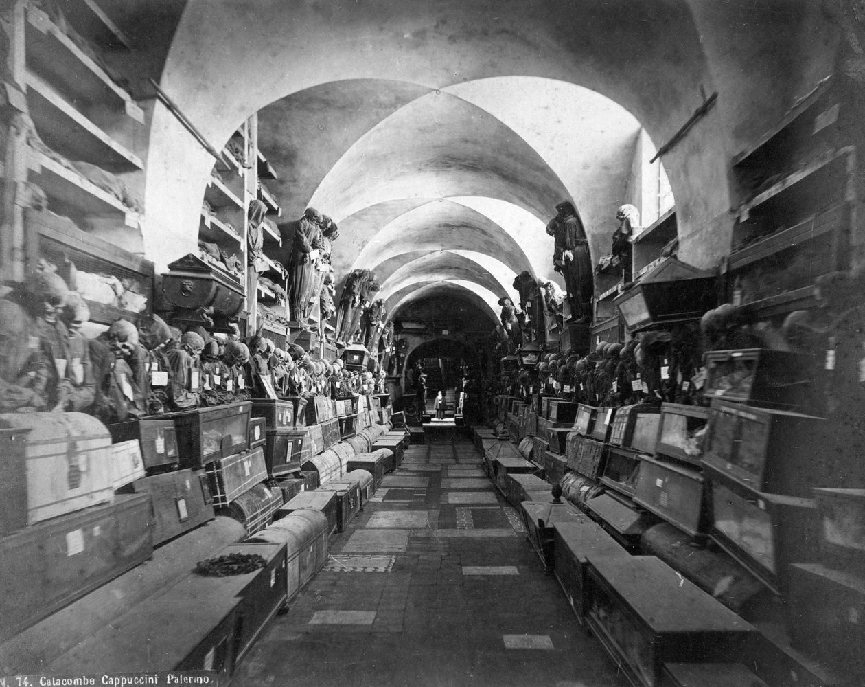 Katakumby Kapucynów, Palermo, Włochy, ok. 1910 autorstwa Unbekannt