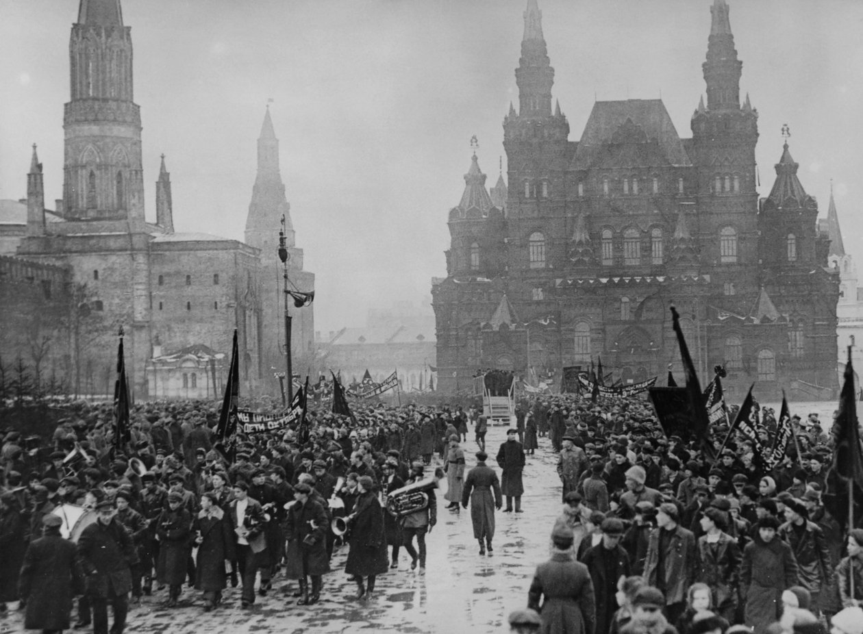 Uroczystości z okazji 8. rocznicy Rewolucji Październikowej w Moskwie, 1925. autorstwa Unbekannt