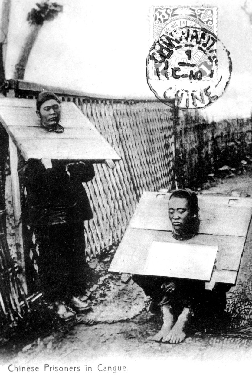 Chińscy więźniowie w cangues, 1910 autorstwa Unbekannt