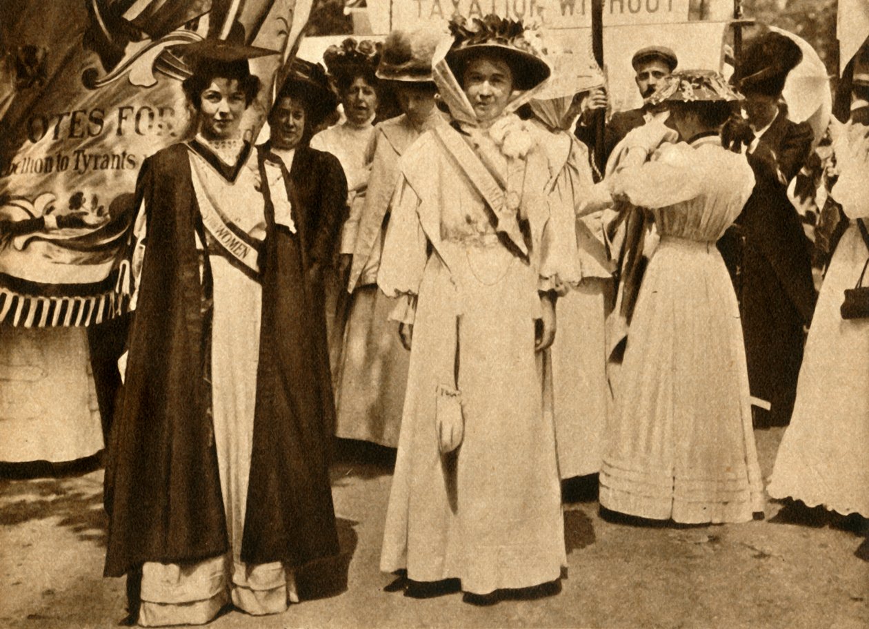 Christabel Pankhurst i Emmeline Pethick-Lawrence, Hyde Park, Londyn, 21 czerwca 1908, 1933. autorstwa Unbekannt