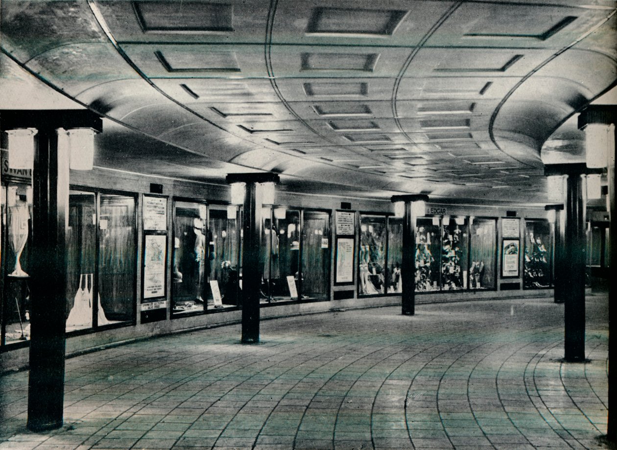 Obszar komunikacyjny stacji Piccadilly Circus, 1929 autorstwa Unbekannt