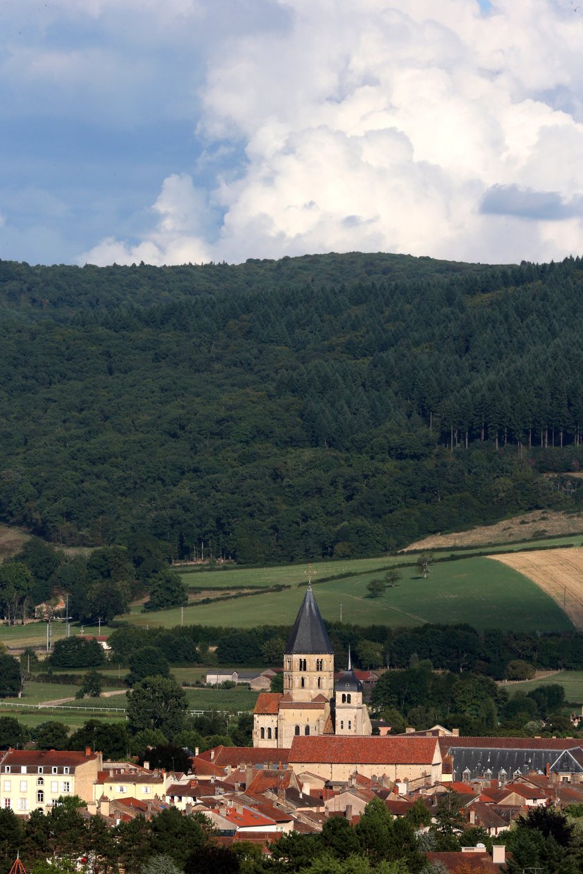 Cluny, Saone-et-Loire, Francja, 16/8/2015 - Opactwo Cluny pod wezwaniem św. Piotra, to dawny klasztor benedyktynów w Cluny. autorstwa Unbekannt