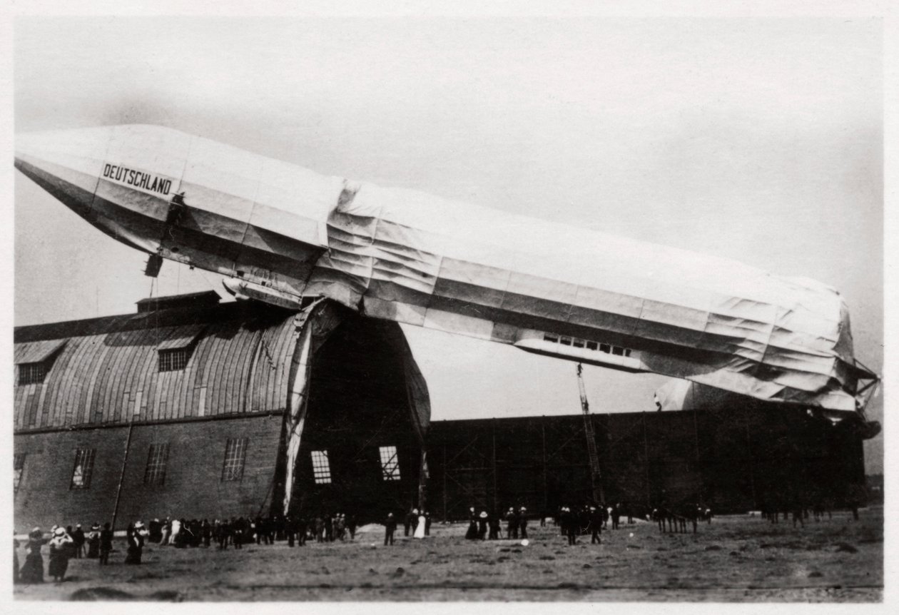 Rozbity Zeppelin LZ 8 Deutschland II, Dusseldorf, Niemcy, 1911 1933 autorstwa Unbekannt