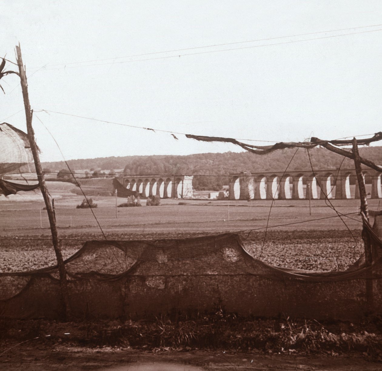 Wiadukt Dannemarie, północna Francja, c1914-c1918 autorstwa Unbekannt