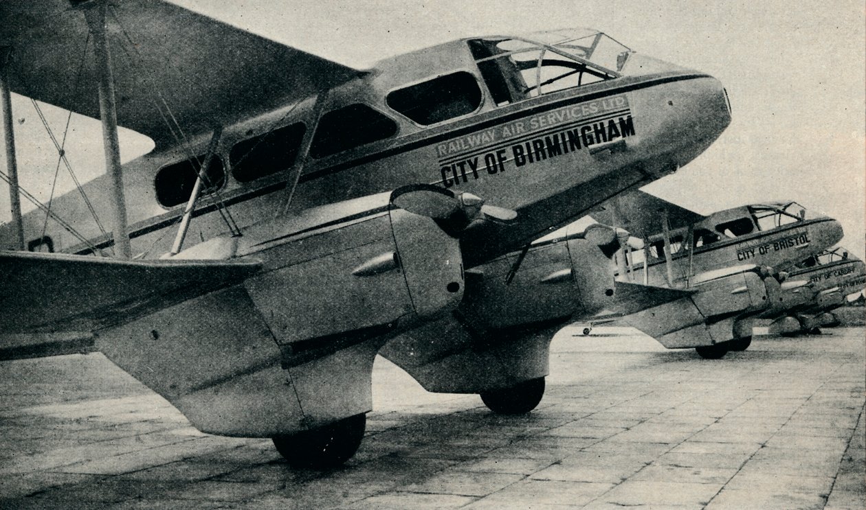 Samolot De Havilland DH89 używany na niektórych trasach Railway Air Service, c1934 c1937 autorstwa Unbekannt