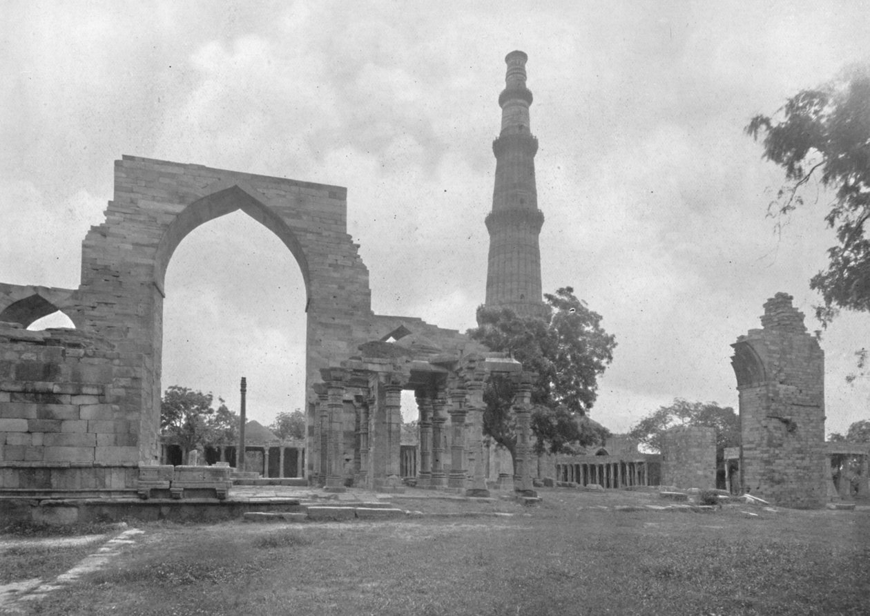 Delhi. - Widok ogólny meczetu i ruin Kutub - , c1910. autorstwa Unbekannt