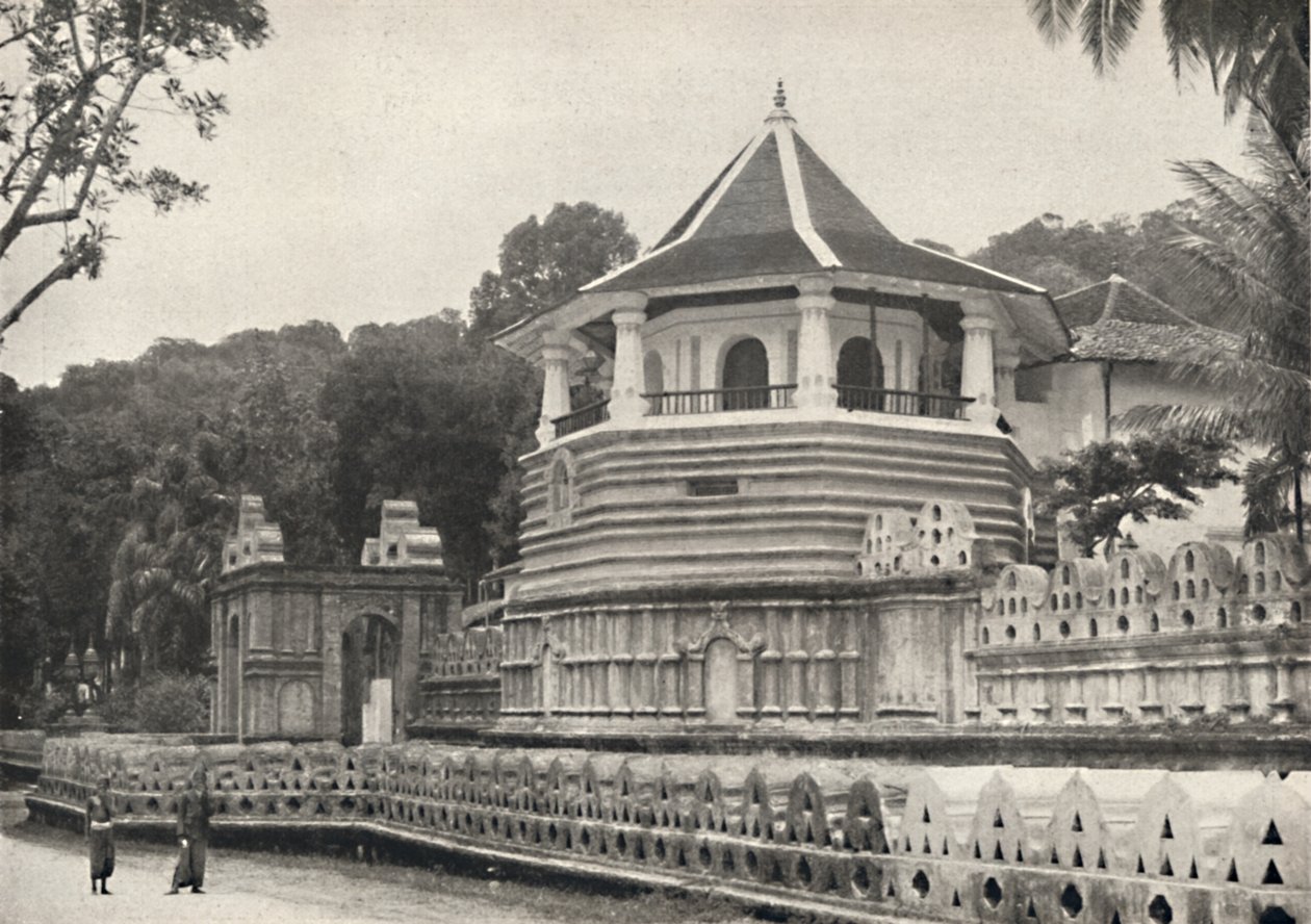 Świątynia Świętego Zęba Buddy w Kandy, 1926. autorstwa Unbekannt