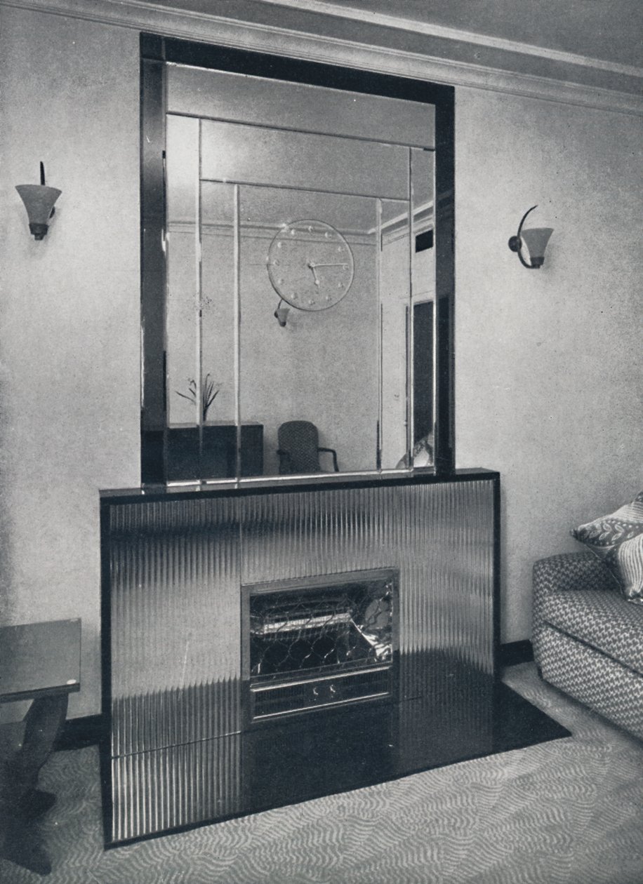 Kominek elektryczny i overmantel firmy James Clark & Son Ltd., 1940 autorstwa Unbekannt