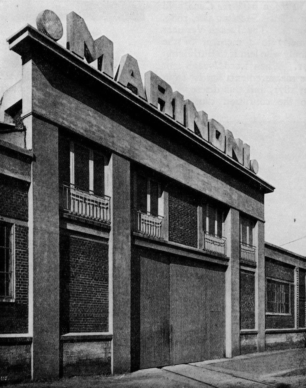 Fasada Ateliers Marinoni, architekci Montataire Oise, Perret Freres, ok. 1928 autorstwa Unbekannt